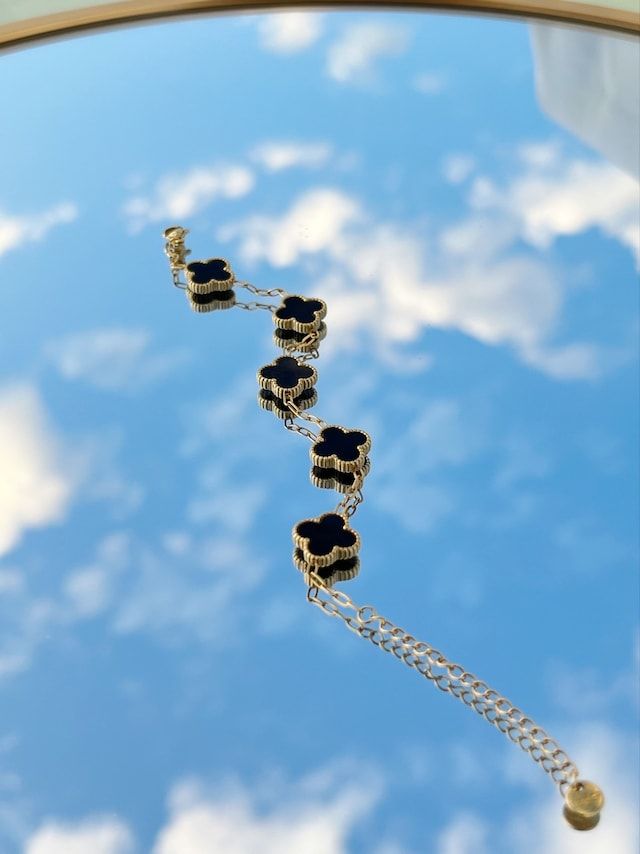 Eclipse Clover Bracelet